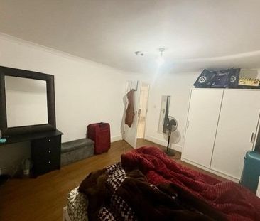 4 bedroom detached bungalow to rent - Photo 6