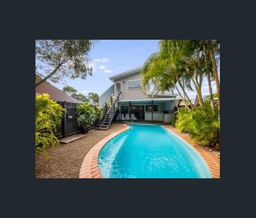 Couples Retreat - Stroll to the beach - Photo 4