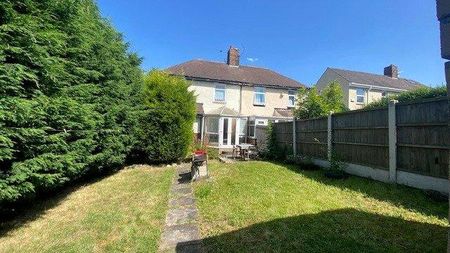 2 bedroom semi-detached house to rent - Photo 5