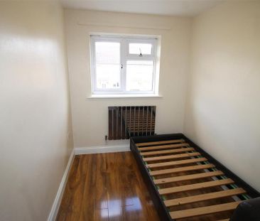 4 bedroom house to rent - Photo 3