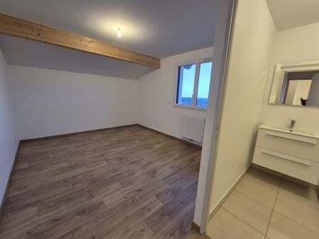 Location Maison 5 pièces 116m² CRANVES SALES 74380 - Photo 5