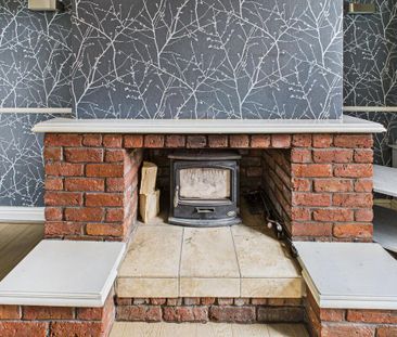 2 bedroom semi-detached house to rent - Photo 4