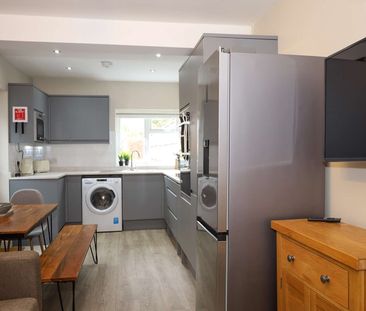 Fabulous referbished property in Portswood Room 3 - Photo 3