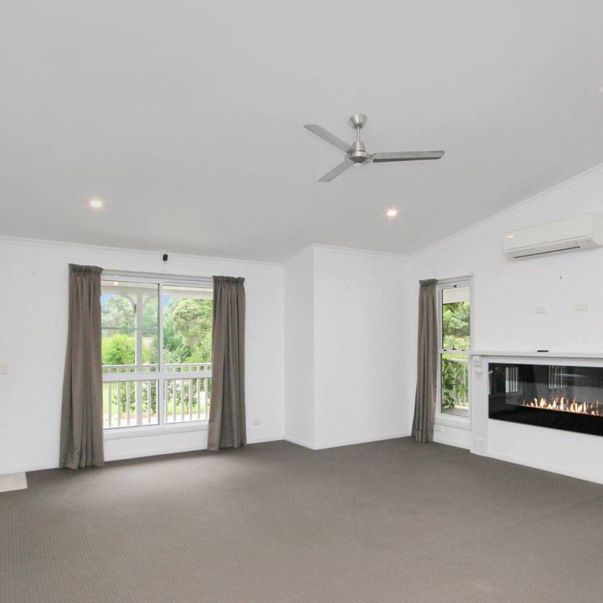 4 Bedroom Home in Stunning Surrounds - Photo 1