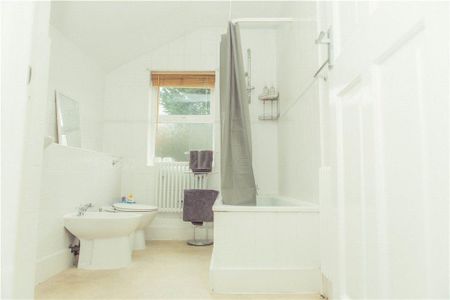 4 bedroom terraced house to rent - Photo 2