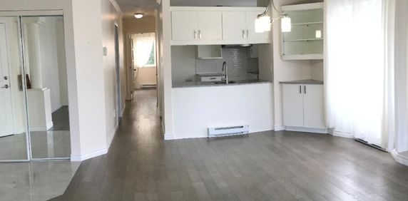 loyer 4 1/2 à Laval-des-Rapides - Photo 2