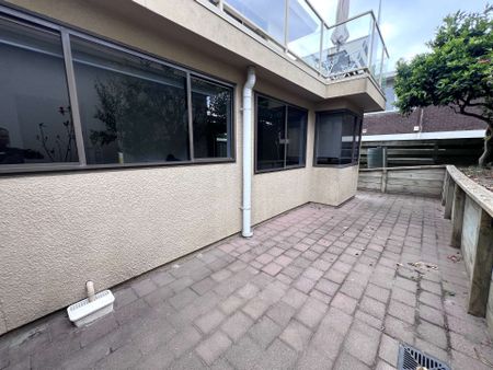 One Bedroom Renovated Unit and Mt Maunganui Location! - Photo 4