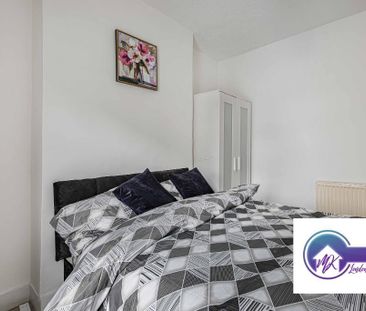 1 Bedroom Room in Flat Share To Rent - Photo 3