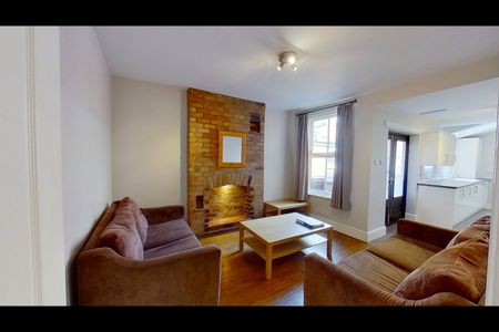 6 Bed End Terrace, Rothesay Avenue, NG7 - Photo 2