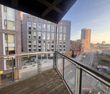 1 bedroom flat to rent - Photo 4