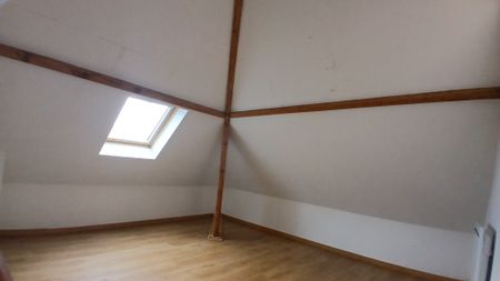 Location Appartement 5 pièces 77m² PECQUENCOURT 59146 - Photo 5