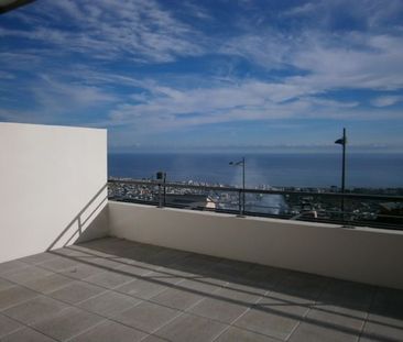 Location Appartement 2 pièces 43m² ST DENIS 97400 - Photo 6