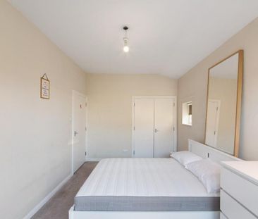 4 bedroom house to rent - Photo 1