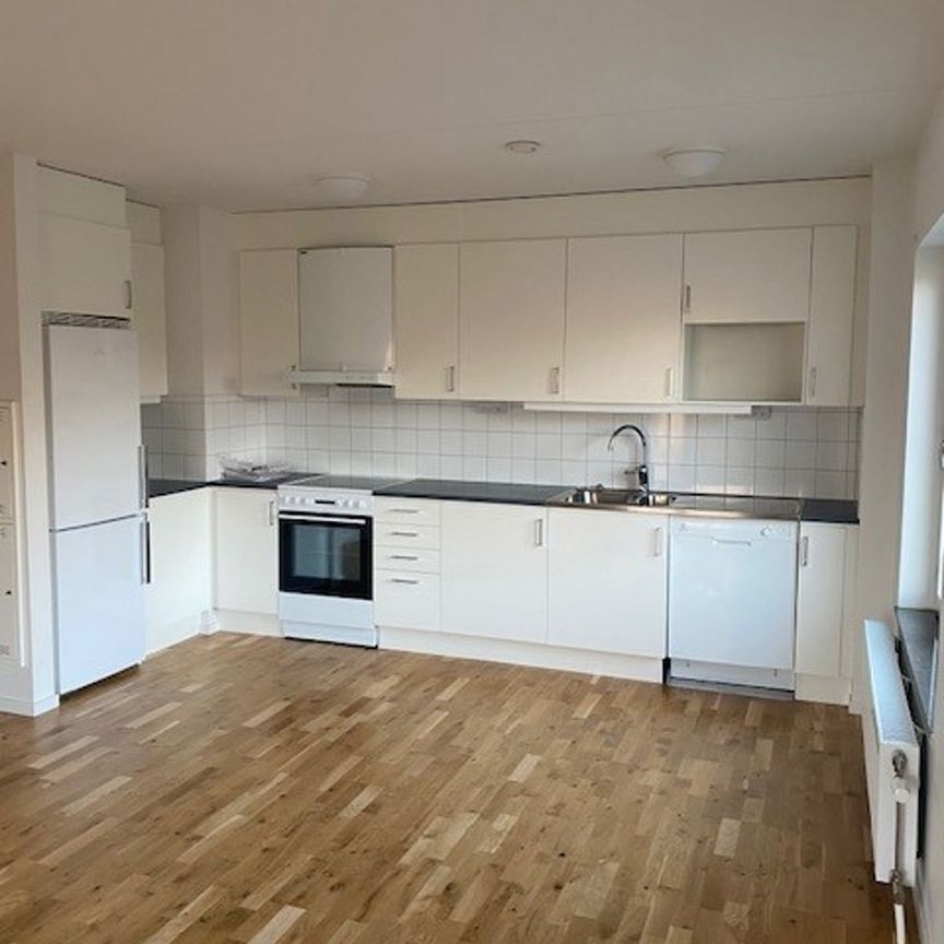 Lertegelvägen 23B, Oxievång - Foto 1