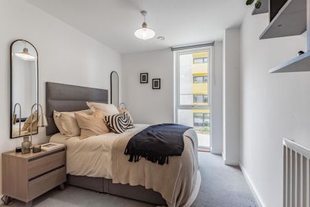 2 bedroom flat to rent - Photo 2