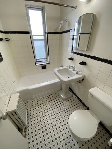 For Lease - 2135 Avenue Road Unit# 209, Toronto, Ontario - Photo 5