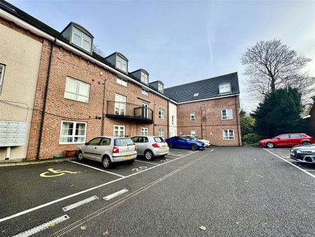 1 bedroom flat to rent - Photo 2
