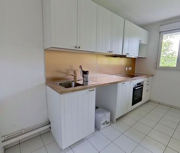 Location Appartement 3 pièces 67m² - Photo 2
