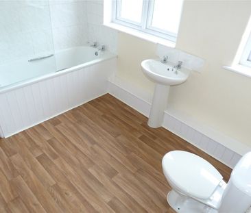 High Street, Williton, Taunton, Somerset, TA4 - Photo 5