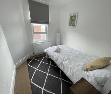 12 Adelaide Avenue, Lisburn Road, Belfast, BT9 7FY - Photo 4