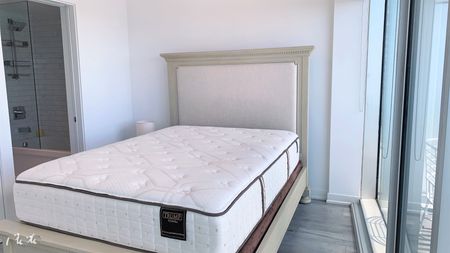 For Lease - 12 York Street Unit# 5204, Toronto, Ontario - Photo 3