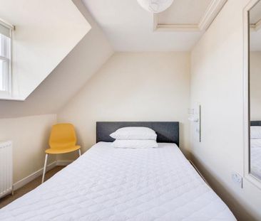 5 bedroom flat to rent - Photo 3