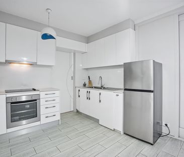 Peaceful Retreat Close to Everything You Need!! - Photo 6