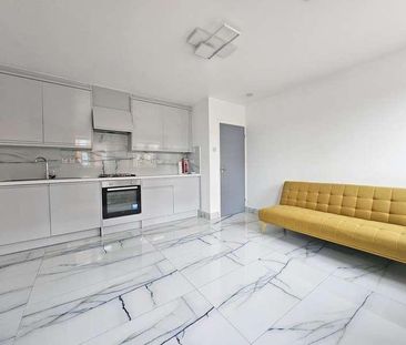 Cranbrook Road, Ilford, IG6 - Photo 5