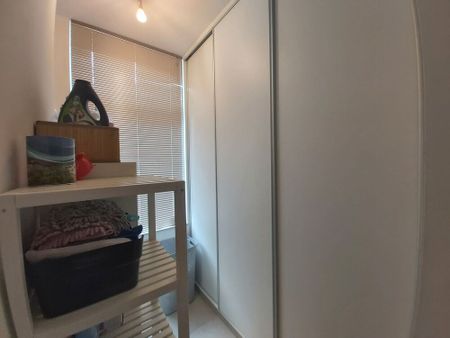 Instapklare woning met 3 slaapkamers, met garage én tuin op een centrale ligging in Ieper - Foto 5