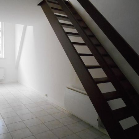 Location Appartement 1 pièce 28m² VALENCIENNES 59300 - Photo 4