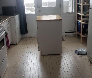 3 1/2 Parc Bellerive/Possibilité de stationnement privé - Photo 1