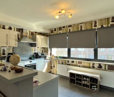 Appartement te huur in Herzele voor € 820 met 2 slaapkamers - Photo 2