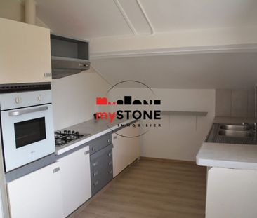 SULIGNAT – A LOUER APPARTEMENT 4 PIECES 73.9 m² avec terrasse et ja... - Photo 2