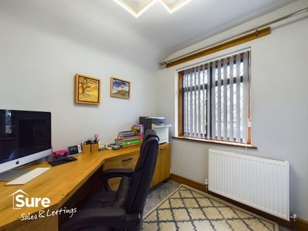 3 bedroom semi-detached house to rent - Photo 5