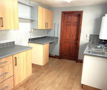 2 bedroom terraced house to rent - Photo 3