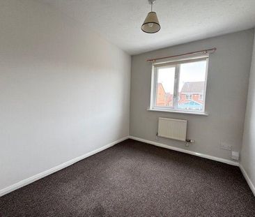 2 bedroom semi-detached house to rent - Photo 6