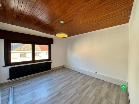 Woning met 2 slaapkamers en garage te Oostende - Photo 1