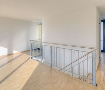 Barns from another angle - Rent without deposit - Photo 1