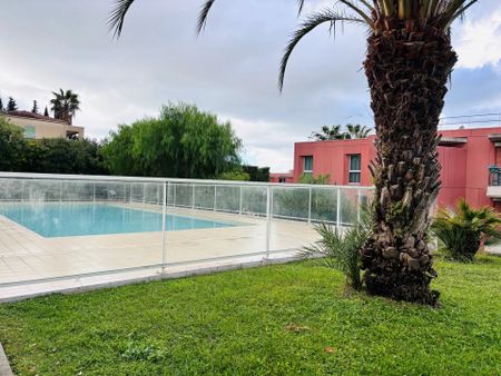 Location Appartement 3 pièces 68m² NICE 06200 - Photo 4