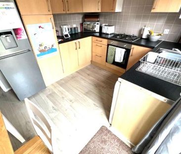 2 bedroom terraced house to rent - Photo 4