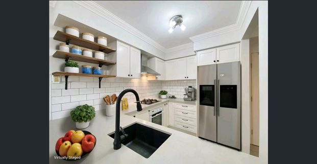 Spacious North-Facing 2 Bedder with An Abundance of Amenities & Parks - Contact Ricky 0423376518 & Cherry 0430355486 for Appointment - Photo 1