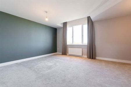 30 Larkfield Way, Leopardstown, Dublin 18, County Dublin - Photo 4