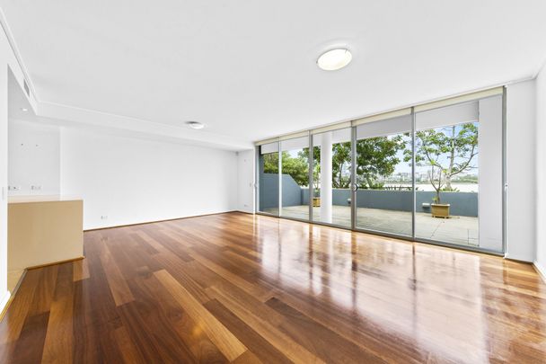 Waterfront Townhome - Photo 1