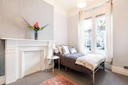 Bedsit, Cranbrook Road, BS6 - Photo 5