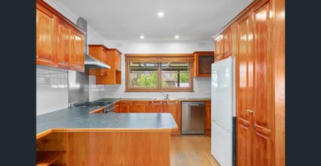 HEADLINE: Blackburn North Family Home Charm - Photo 2