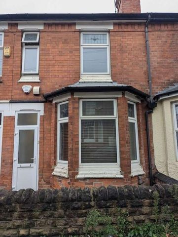 Lenton - Teversal Avenue - Bedroom Student House, NG7 - Photo 2