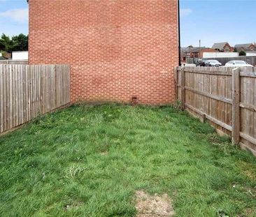 Grove Road, Rushden, Northants, NN10 - Photo 6