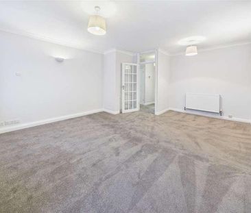 Gainsborough Court, Walton-on-thames, KT12 - Photo 2