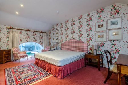 601 The Fountain Courtyard, Maynooth, County Kildare - Photo 4