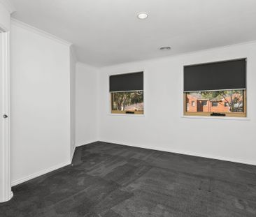 Spacious 3-Bedroom Home in Mill Park - Photo 5